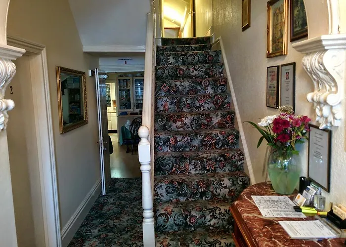 Acorn Guest House