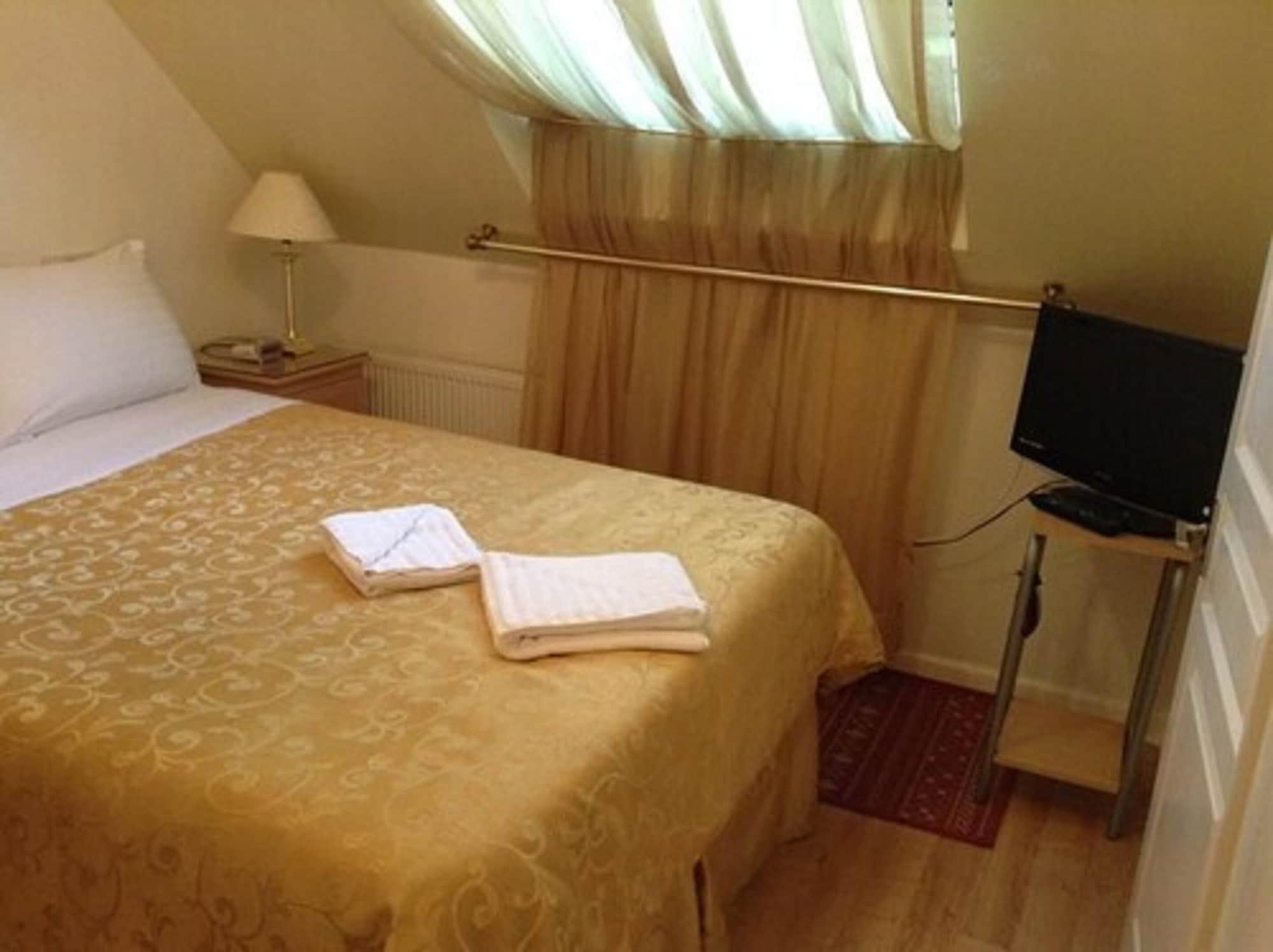 Acorn 4* Cambridge (Cambridgeshire)