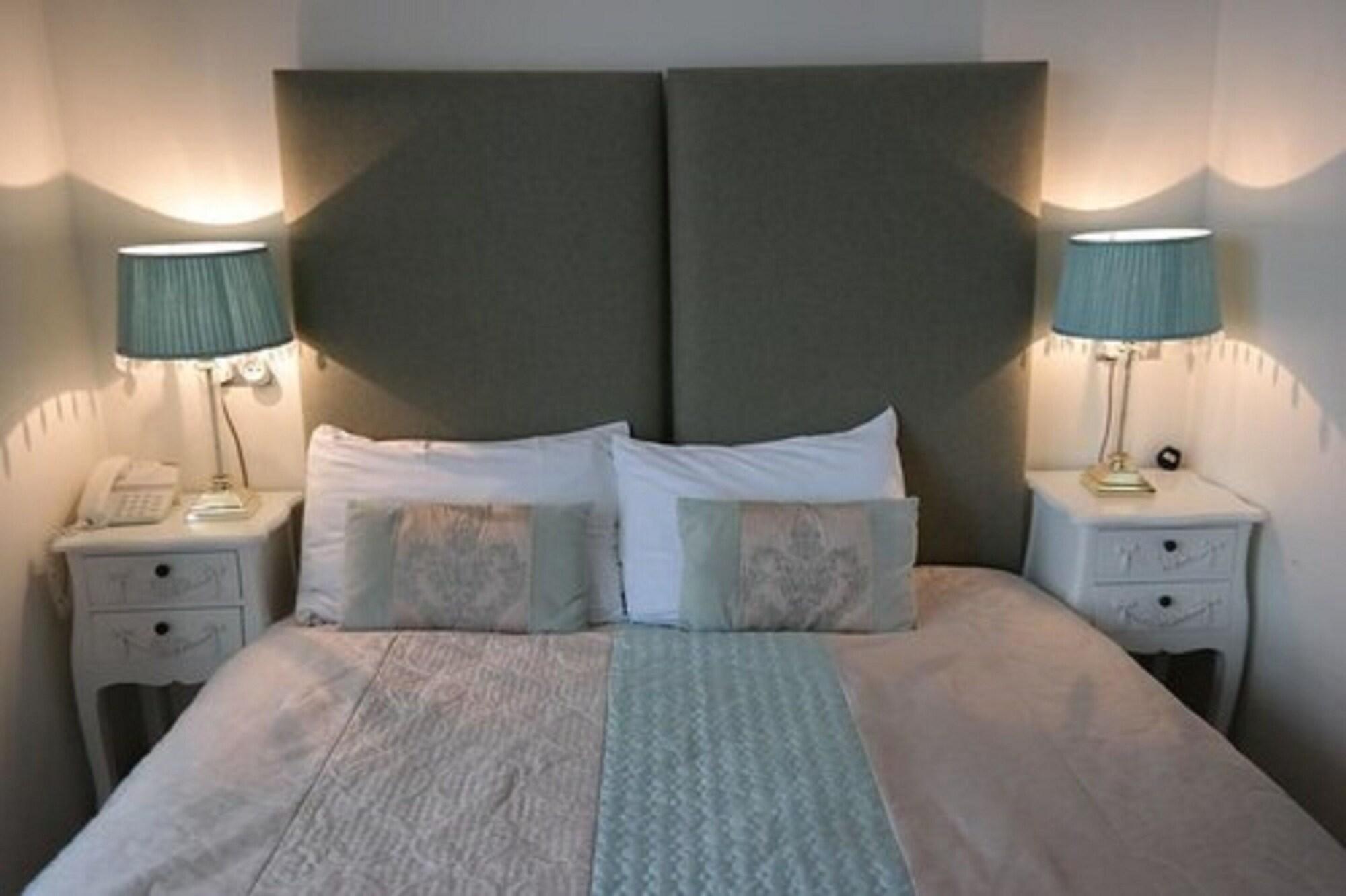 Guest house Acorn 4*